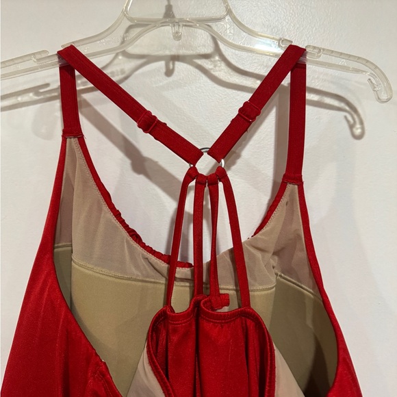 Plus Size Tankini Top - Picture 4 of 6